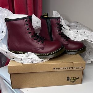 DR MARTENS/DOC MARTENS JUNIOR 1460 SOFTY T LEATHER LACE UP BOOTS